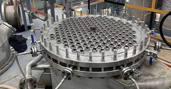 Innovation et développement du réacteur de sulfonation à film multitube SO3 de Weixian