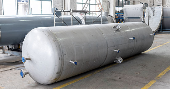 Révolutionner la technologie du vieillissement – ​​Cuve de vieillissement statique de WEIXIAN pour une usine de sulfonation de 8 t/h